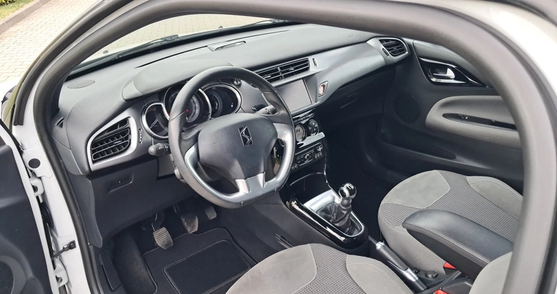 Citroen DS3 cena 32900 przebieg: 133000, rok produkcji 2015 z Augustów małe 352